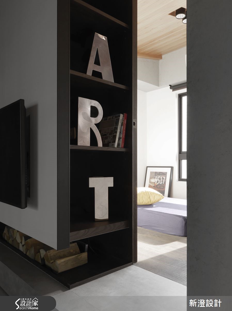 在此 39 坪的居宅內，少了制式明確的風格，但卻洋溢著